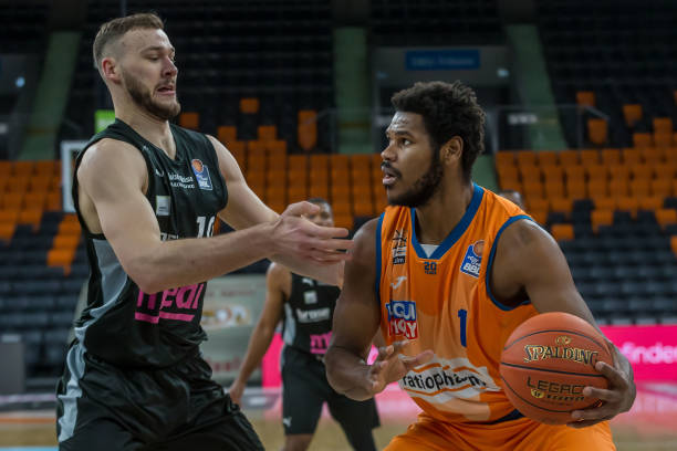 这些案例说 这些案例说